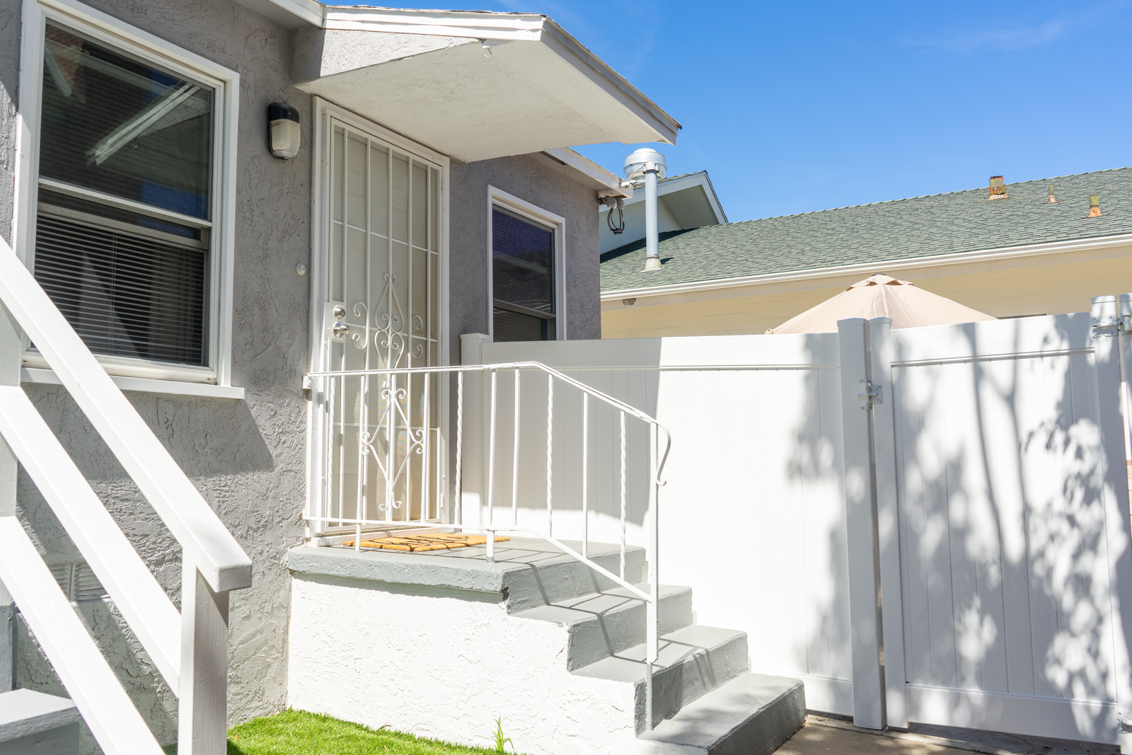 3122 Cañon Street - B
