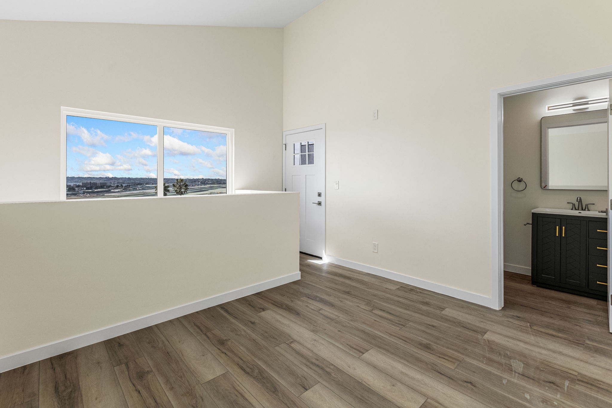 2717 Columbia Street - 104